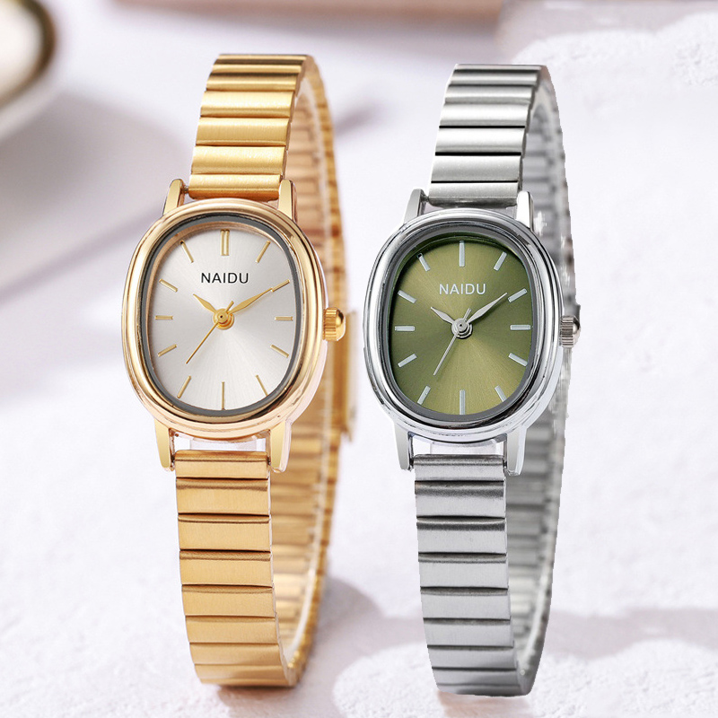 ساعات يد نسائية أنيقة بقرص بيض - مراجعة Quiet Luxury Watch وسعره