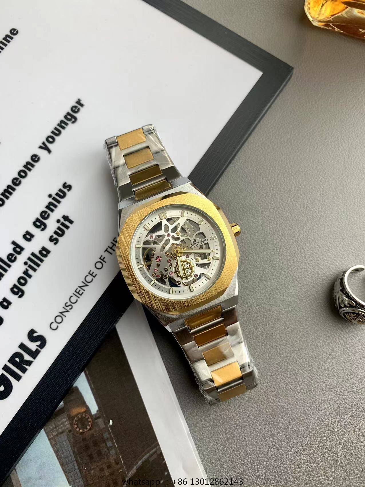 ساعة مربعة صغيرة كوارتز صغيرة  - مراجعة Luxury Watch Square وسعره
