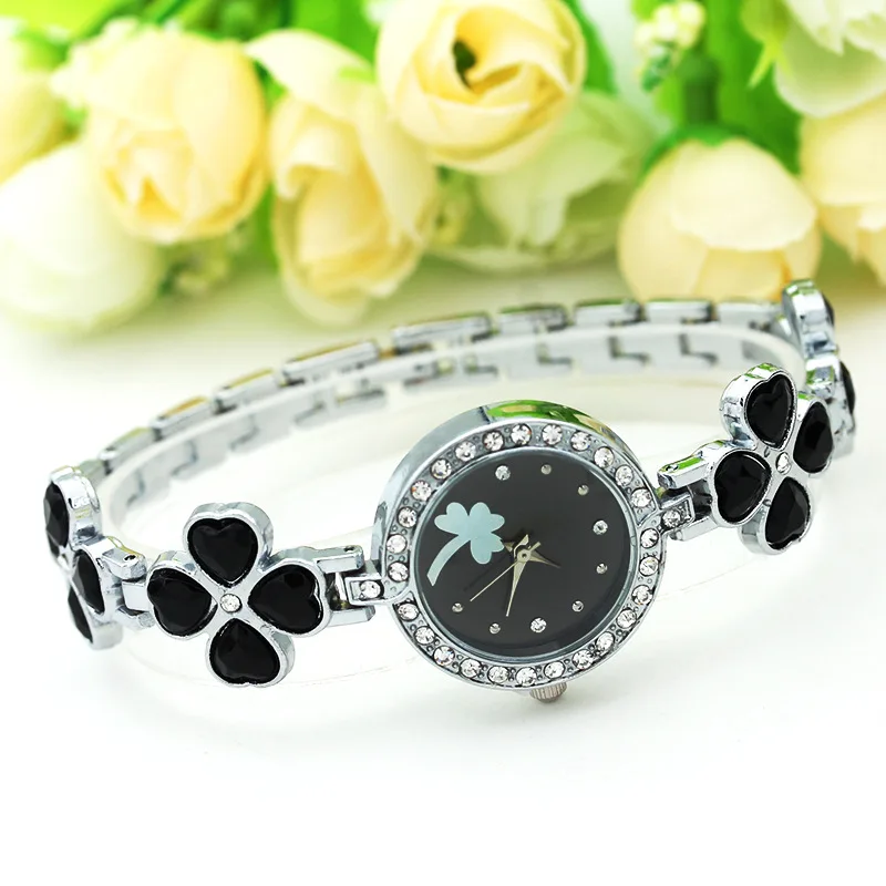 ساعة كوارتز نسائية مربعة من ال - مراجعة Luxury Watch Square وسعره