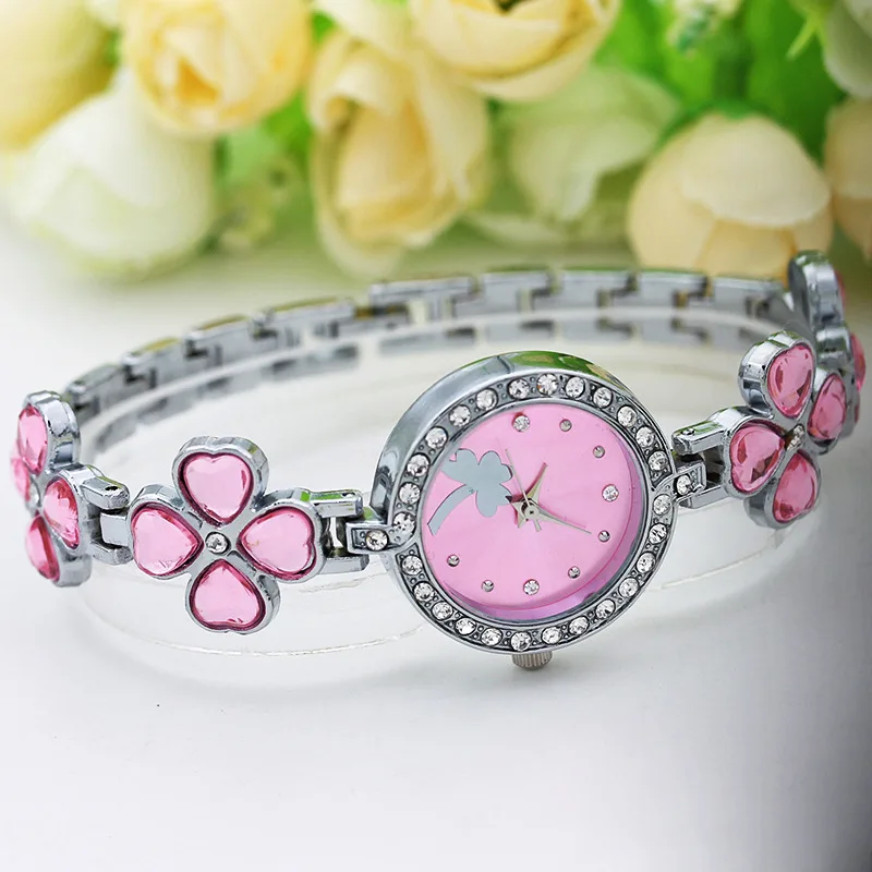 ساعة كوارتز نسائية مربعة من ال - مراجعة Luxury Watch Square وسعره
